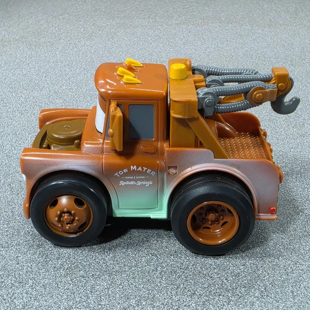 Disney Pixar Cars Tow Mater Toy Truck Kids Excellent Radiator Spring action